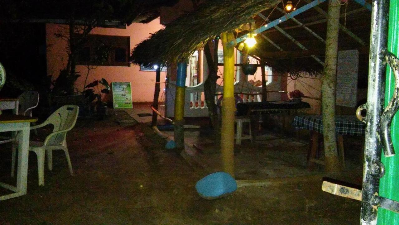 Thevindu Guest & Redmud Resturent Banduramulla المظهر الخارجي الصورة